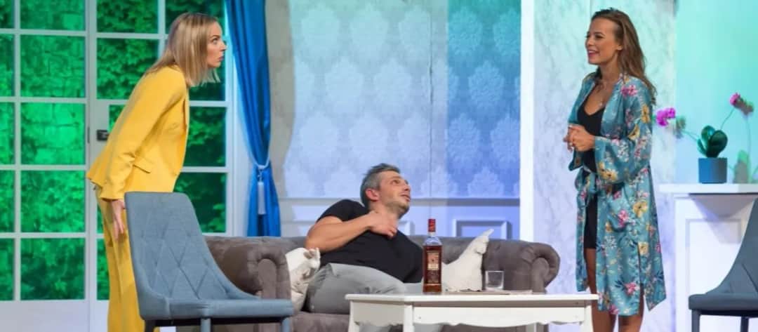 Przygoda z ogrodnikiem spektakl – emocjonująca komedia o miłości i kryzysie