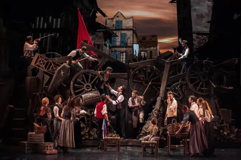 Najlepsze spektakle muzyczne w Polsce - sprawdź, co warto zobaczyć