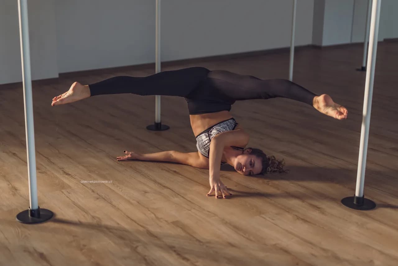 Jak zrobić samemu rurę do pole dance - proste kroki i porady bezpieczeństwa